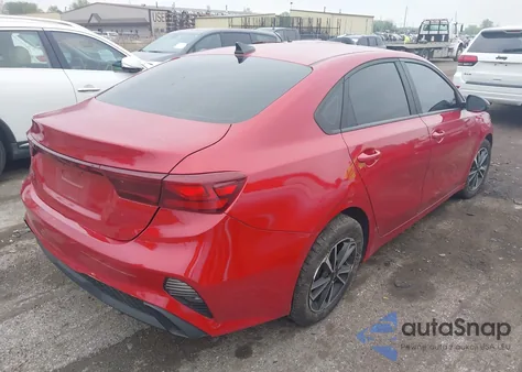 2022 Kia Forte Lxs z USA, uszkodzony, nr VIN 3KPF24AD6NE428294